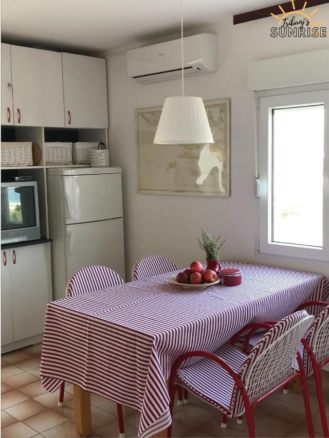 Tribunj Sunrise Apartment ภายนอก รูปภาพ